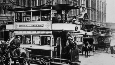 マンチェスターの路面電車、1900年頃 作： English Photographer